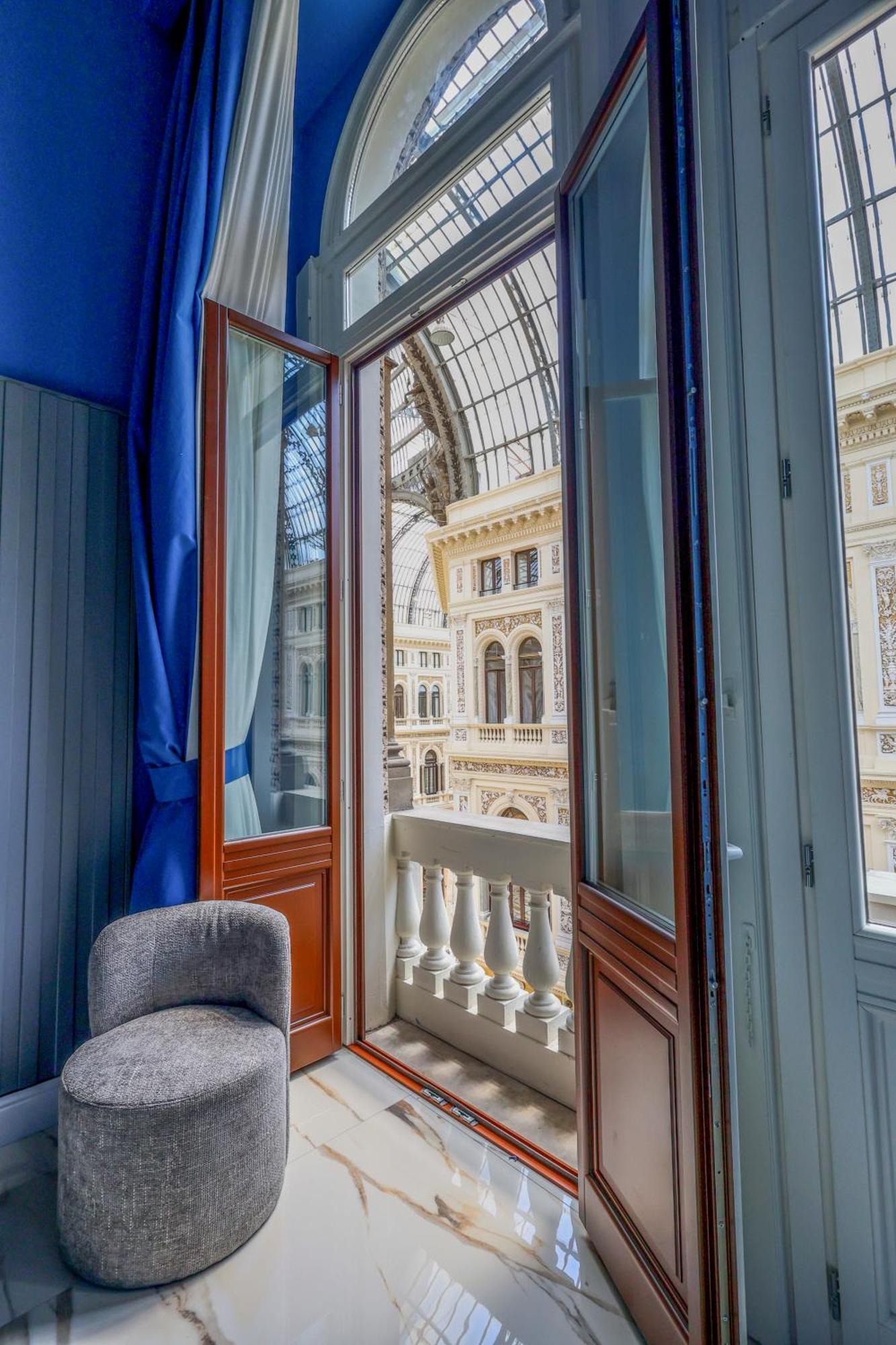 Maison San Carlo Luxury Suites Neapol Zewnętrze zdjęcie