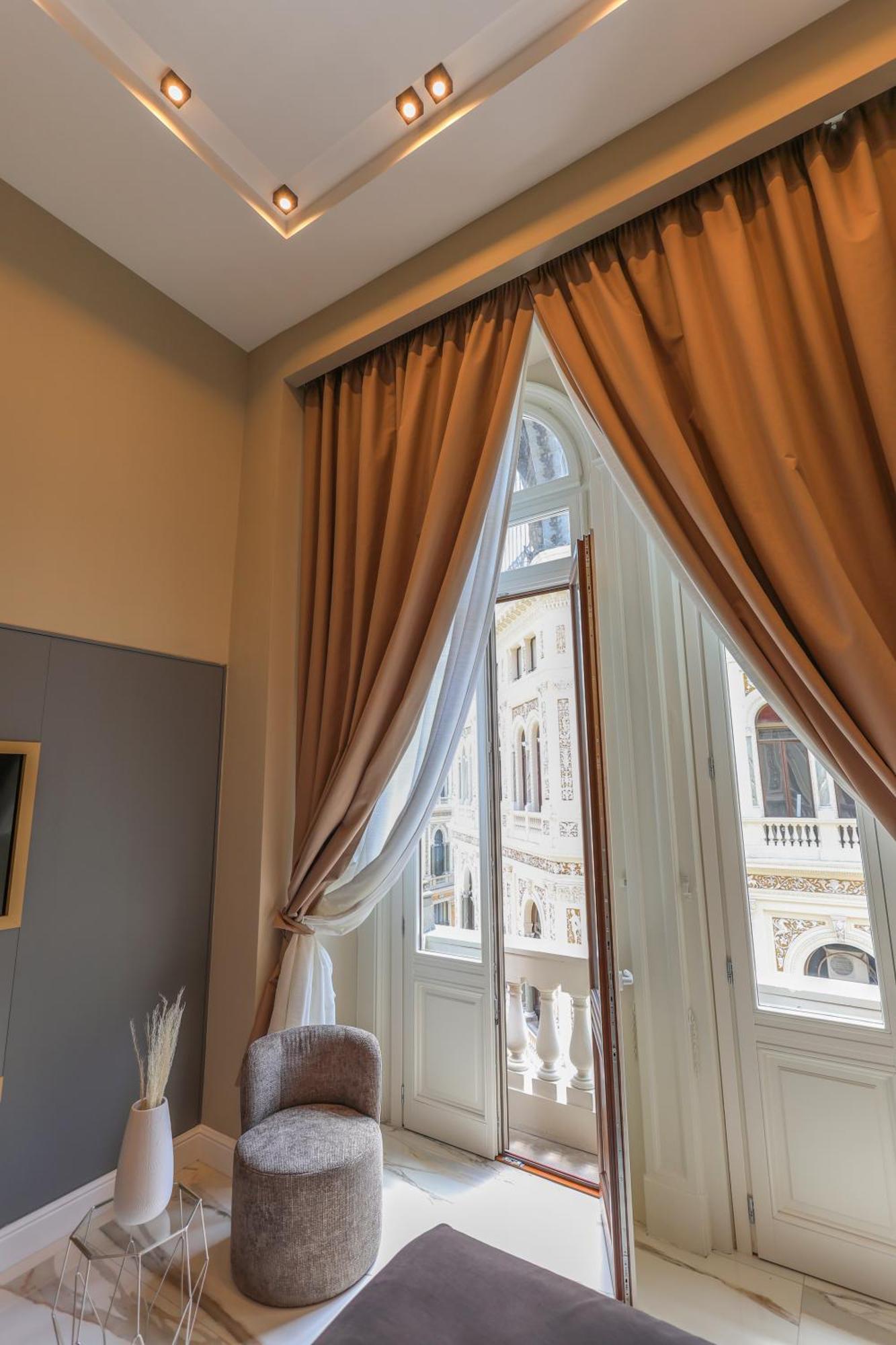 Maison San Carlo Luxury Suites Neapol Zewnętrze zdjęcie