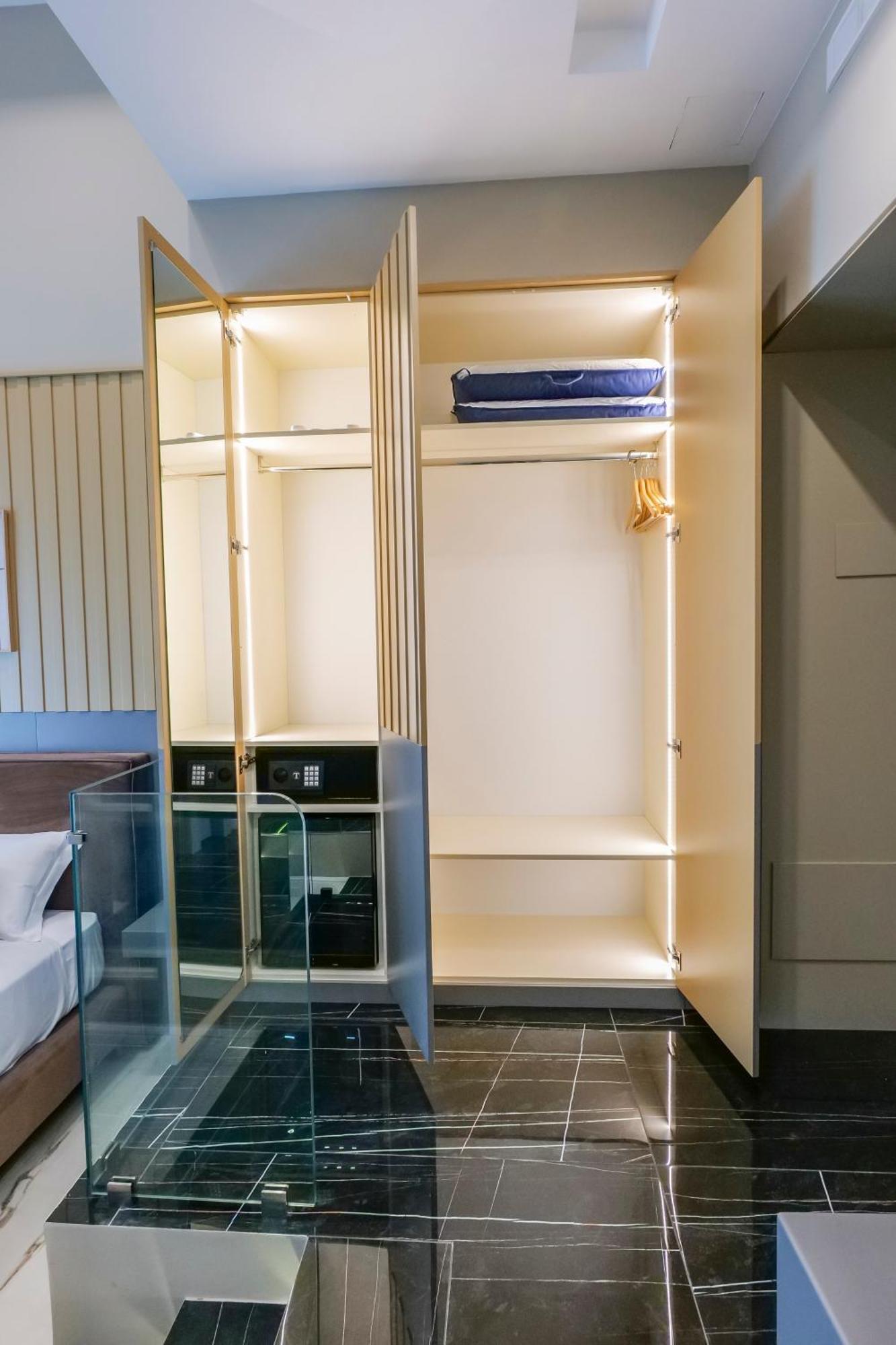 Maison San Carlo Luxury Suites Neapol Zewnętrze zdjęcie