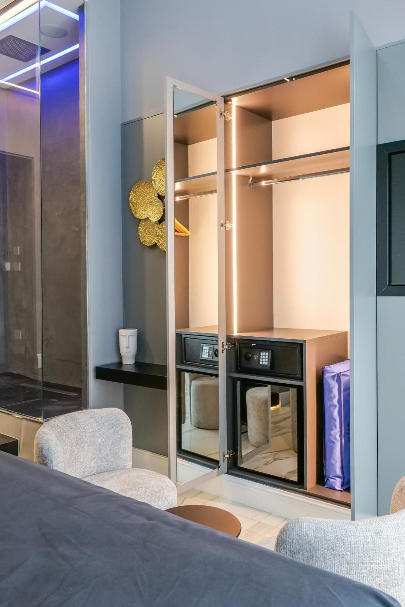 Maison San Carlo Luxury Suites Neapol Zewnętrze zdjęcie